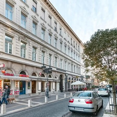 Central Basilica Apartman Budapest Exteriör bild