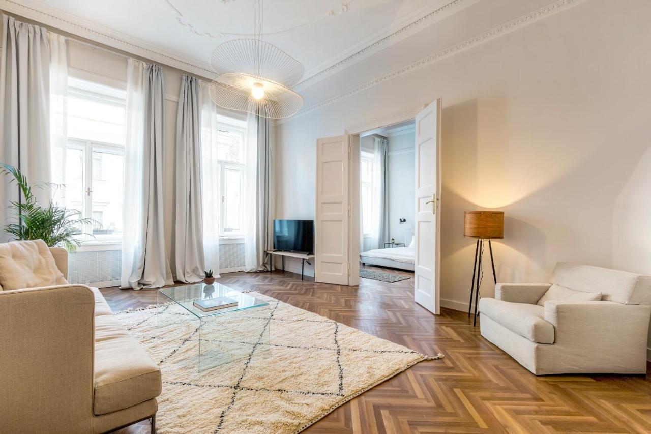 Central Basilica Apartman Budapest Exteriör bild
