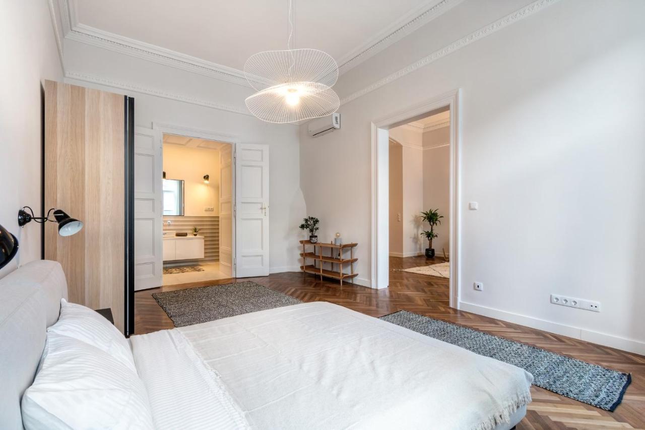 Central Basilica Apartman Budapest Exteriör bild